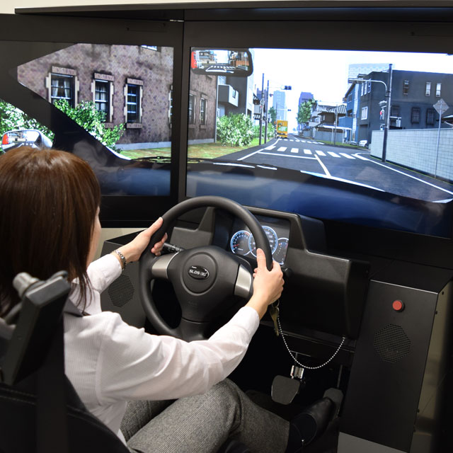 運転シミュレーター